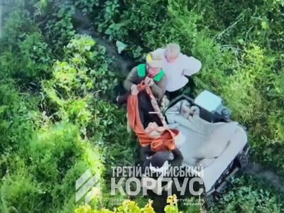 З Лиману евакуювали пораненого чоловіка та цивільну за допомогою наземного робота