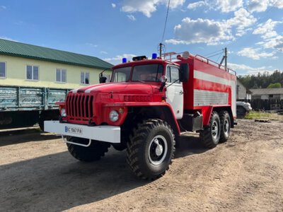 На Волині багатодітна сім’я втратила два будинки через пожежу