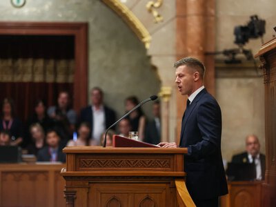 Угорський прем’єр запустив антикорупційну операцію проти корупційних угруповань у владі