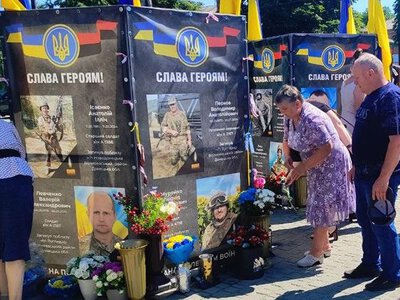 У Кобеляках оновили експозицію на честь полеглих земляків-Захисників