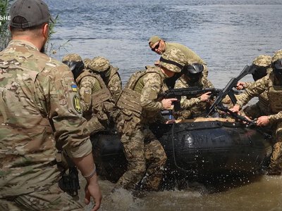 Морпіхи 40-ї бригади проходять адаптацію до боїв на воді та островах Херсонщини
