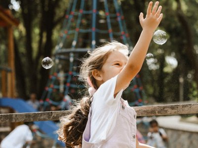 Дитячі табори у Києві та області 2026: повна добірка програм, цін і локацій