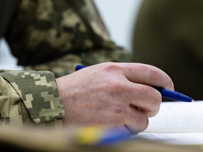 Бронювання ускладнюють новими правилами: для відстрочки вимагатимуть вищу зарплату