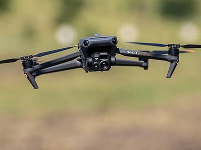 Російські FPV-дрони атакували чотири рази: у селі під Миколаєвом пошкоджено ЛЕП та гараж