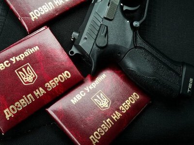Без бюрократії не обійтися? Як військовому легально отримати дозвіл на зброю