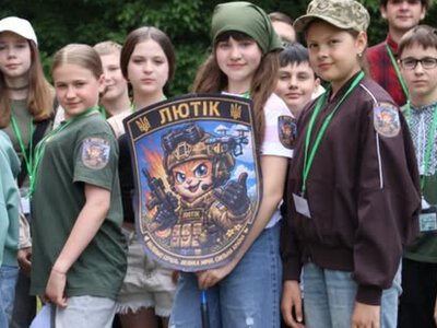 Вінницькі юннaти зустрілись із Зaхисникaми, які виконують бойові зaвдaння нa Донецькому нaпрямку