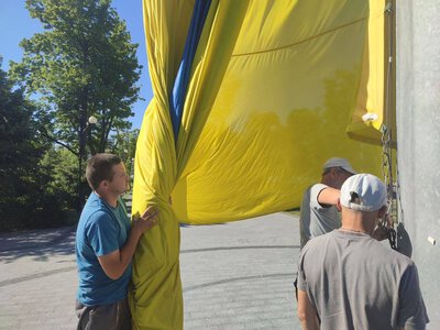 Найбільший прапор України замінили у Харкові — що сталося (фото)