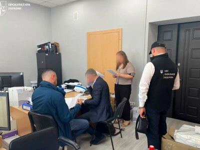Неякісні боєприпаси для Міноборони: директору підприємства та митникам оголосили підозри