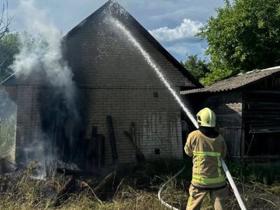 У селі Бодячів горіла господарська споруда