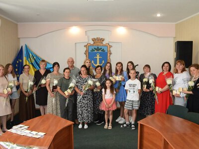 Ще 20 жінкам вручили нагороди “Мати-героїня” на Рівненщині