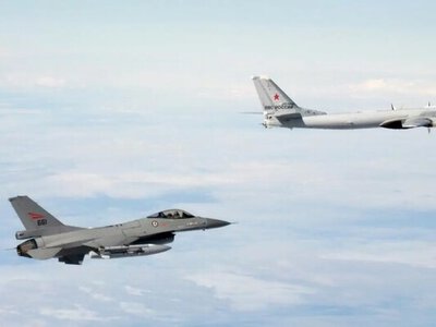 Російські стратегічні бомбардувальники здійснили 16-годинний політ над Баренцовим і Норвезьким морями