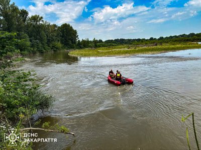Другу добу тривають пошуки 10-річного хлопчика, якого віднесло течією Тиси