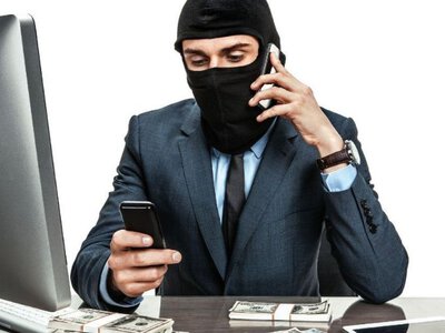 Українцям розсилають фейкові виклики до суду: як шахраї крадуть дані та гроші