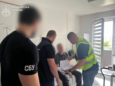 Власна фірма і завищені ціни на ремонт опалення: депутату з Прикарпаття повідомили про підозру