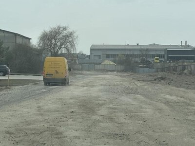 Альтернативний виїзд з міста та дорога для підприємств: у Львові ремонтують вулицю Конюшинну