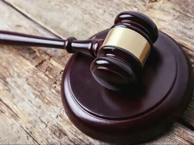 Суди закривають понад половину корупційних справ, переданих НАЗК