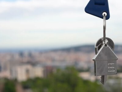 Росіяни роздають квартири маріупольців: кому дістається житло українців 