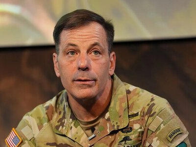 Хегсет звільняє топгенерала США, який відповідав за допомогу Україні — FT