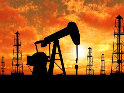 Російські нафтозаводи не справляються: Bloomberg оцінив наслідки ударів