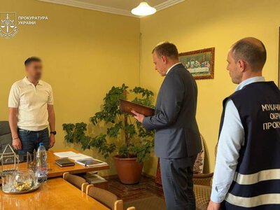 У Свалявській міськлікарні пролікували 1200 фейкових пацієнтів на неіснуючому апараті ШВЛ