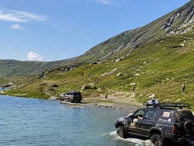 У Карпатському заповіднику відреагували на скандальне відео з позашляховиками на озері Герешаска