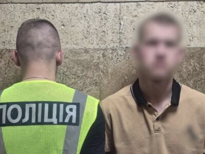 У Києві чоловіка привʼязали до дерева перед камерами за закатували до смерті