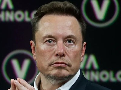 Ілон Маск перестав бути трильйонером після падіння акцій SpaceX
