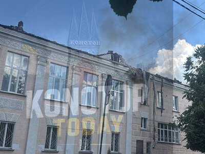 Росіяни вдарили по кінотеатру у Конотопі 24 червня: всередині були люди