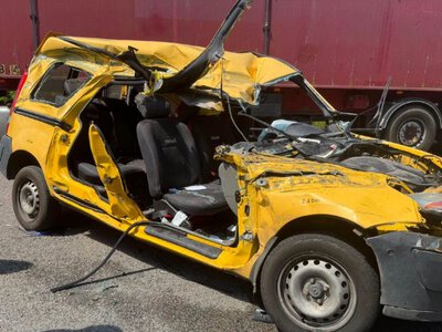 Серйозна ДТП на Київщині: під Обуховом вантажівка протаранила Renault з дітьми