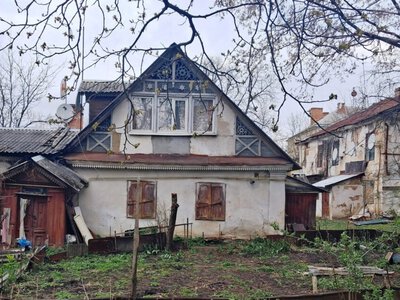 У Житомирі на колишній Лермонтовській знайшли старий будинок із різьбленими зірками Давида. ФОТО