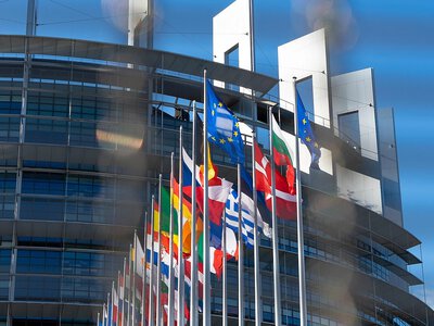 ЄС спробує переконати Угорщину не блокувати відкриття кластерів для України