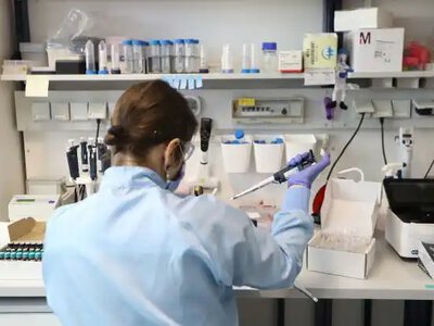 Небезпечна Ебола вже дісталася Європи, підтверджено перший випадок