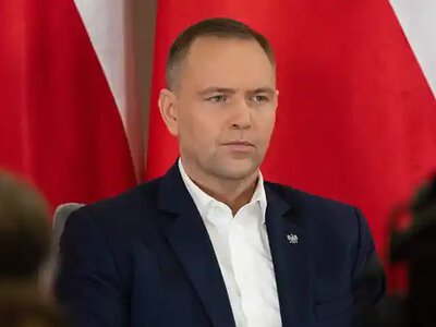 Помнит ли Кароль Навроцкий об историческом долге поляков?