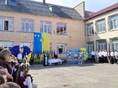  Батьки випускників у Копичинцях пояснили скандал навколо пісні на випускному 