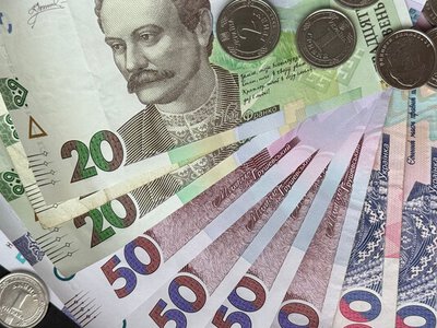 Кому підвищать зарплати в Україні – Свириденко