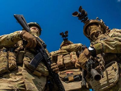 Реформа армії в Україні стикається з критикою – FT