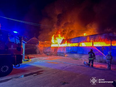 На Вінниччині згорів цех з виробництва меблів