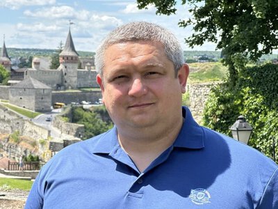 Збудувати греко-католицьку церкву на Херсонщині та допомагати людям під час окупації: як це вдалося священнику Олександру Більскому