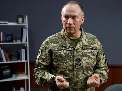 Україна має формувати нові бригади через загрозу з боку Білорусі, — Сирський