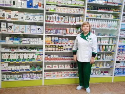Аптека у Білозерці працює під дронами: фармацевти забезпечують ліками та допомогою