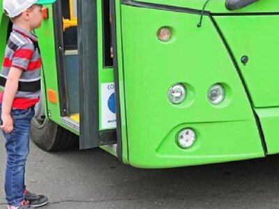 Київ змінює правила проїзду для школярів з 1 липня до 31 серпня 2026 — хто платить повну ціну