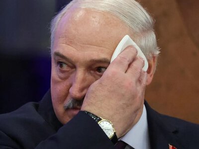 Лукашенко виїжджає у довготривале відрядження. Що це означає?