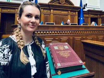 ВАКС дозволив нардепці Скороход, яку підозрюють в корупції, виїзд за кордон