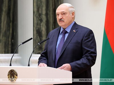 Лукашенко заявив, що зустрічався з представниками Зеленського