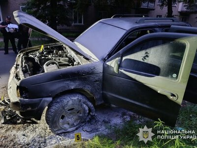 19-річного жителя обласного центру підозрюють у підпалі автомобілів військовослужбовців на замовлення рф