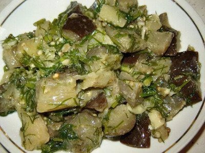 Мариновані баклажани: класичний рецепт швидкої та смачної закуски