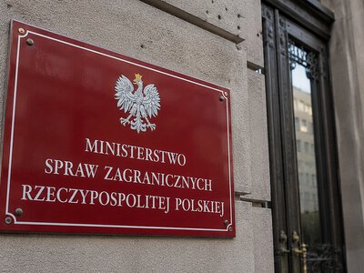 У МЗС Польщі назвали безглуздою боротьбу орденами з Україною