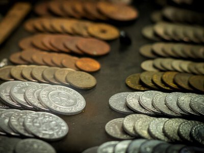 За ці 5 копійок платять до 10 тисяч грн: яку рідкісну монету шукають колекціонери