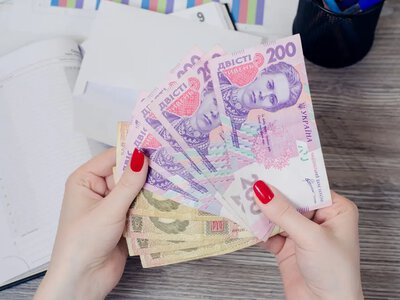 Жінка вкрала гроші пенсіонерів та вигадала пограбування - На пенсії