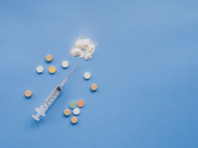 Солі, кратом і синтетичні наркотики: які залежності найчастіше фіксують на Львівщині